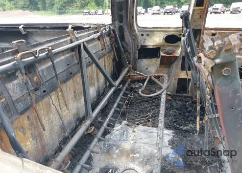 2005 Chevrolet Silverado 1500 Z71 z USA, uszkodzony, nr VIN 1GCEK19ZX5Z216531